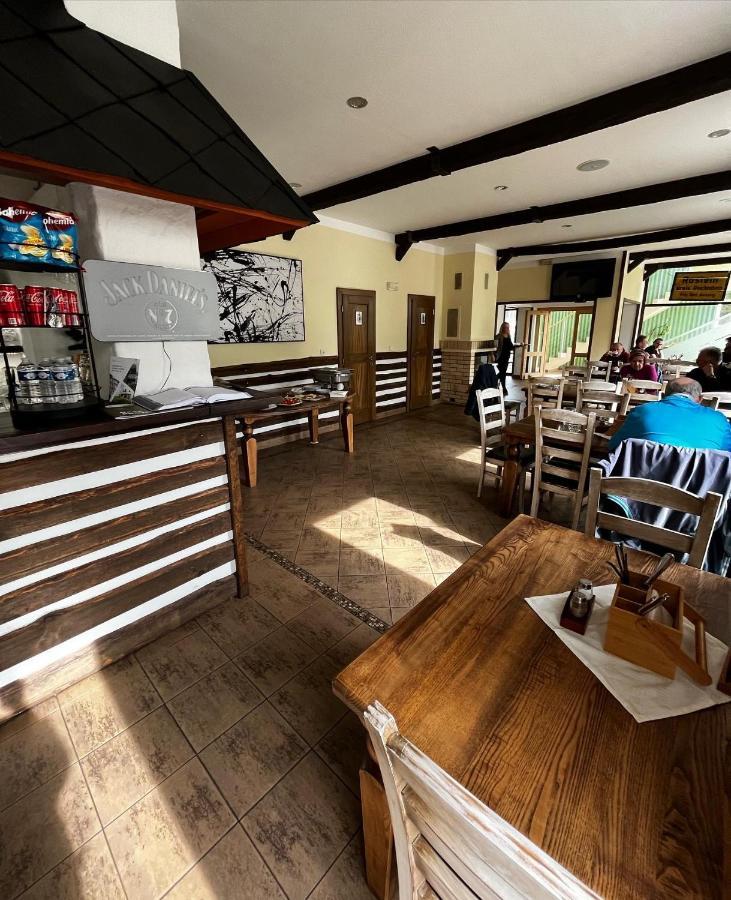 Jested Golf Restaurace A Penzion Svetla pod Jestedem Luaran gambar