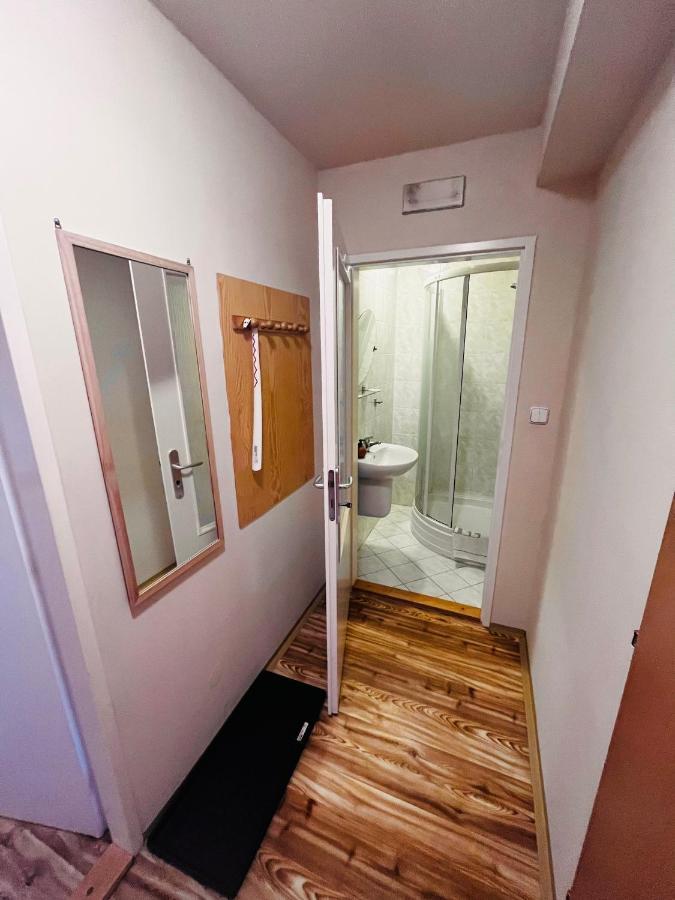 Jested Golf Restaurace A Penzion Svetla pod Jestedem Luaran gambar